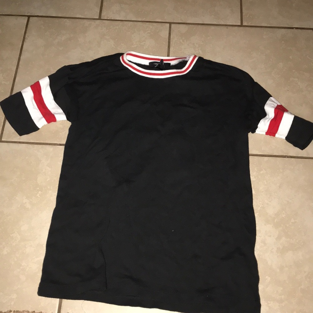 Forever 21 tee, size small